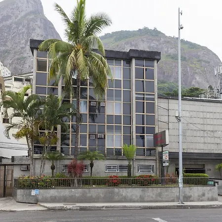 Nosso Hotel (Adults Only)